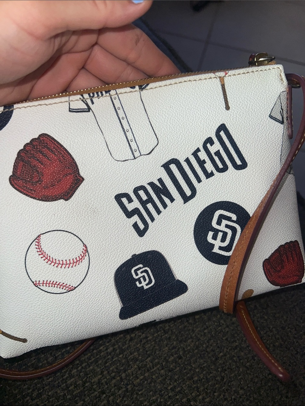 Dooney & Bourke White San Diego Padres Printed Crossbody with Brown Trim - Picture 5 of 6